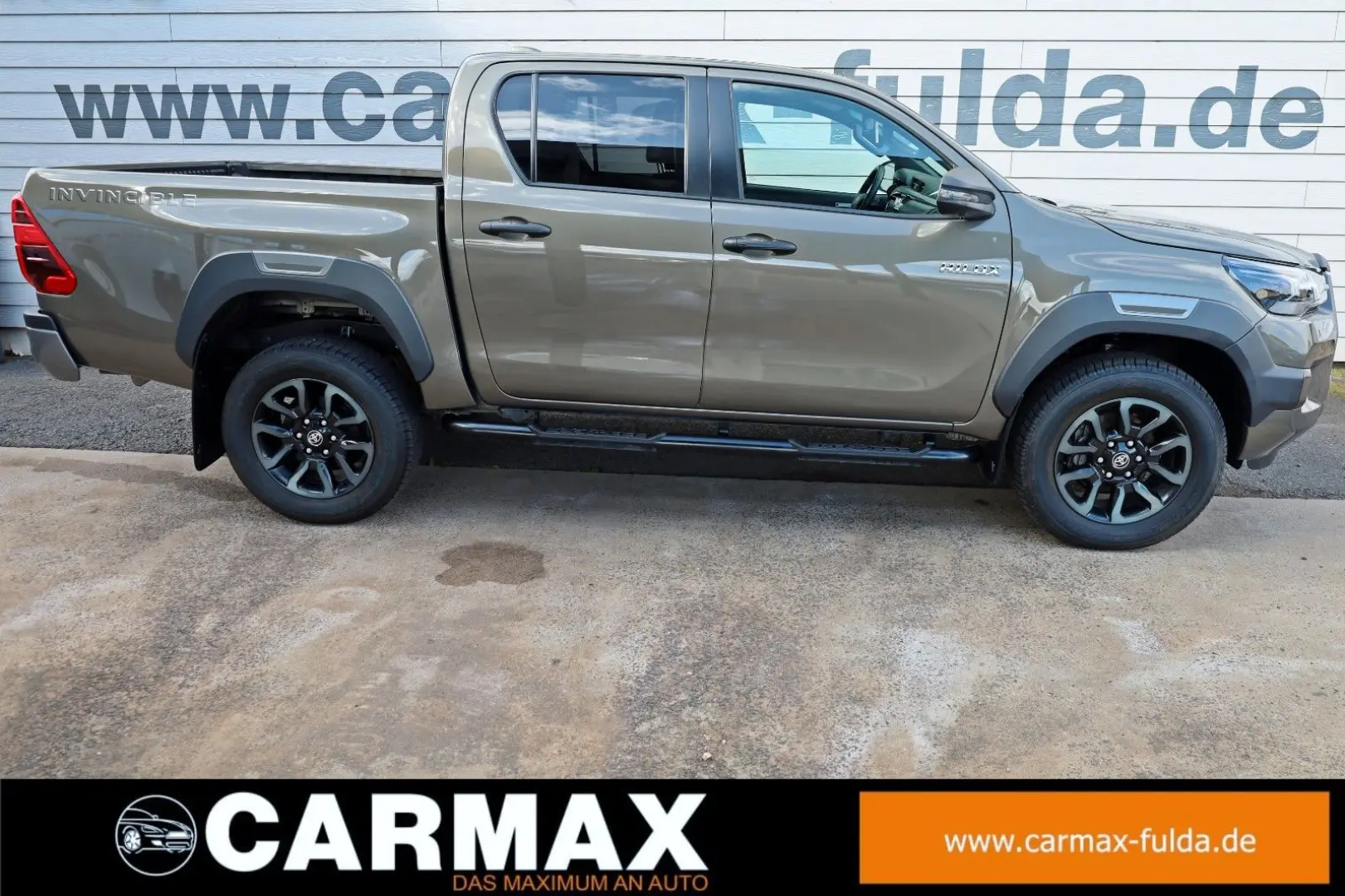 Hilux 2.8 D-4D 4x4 Invincible DOKA Leder ACC AHK