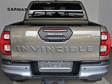 Hilux 2.8 D-4D 4x4 Invincible DOKA Leder ACC AHK