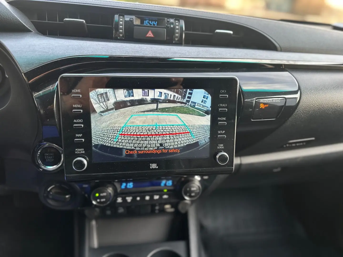 Hilux 2.8 D-4D 4Wd Invincible JBL  ACC