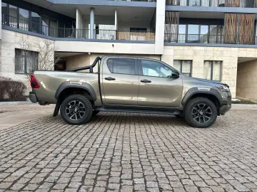 Hilux 2.8 D-4D 4Wd Invincible JBL  ACC