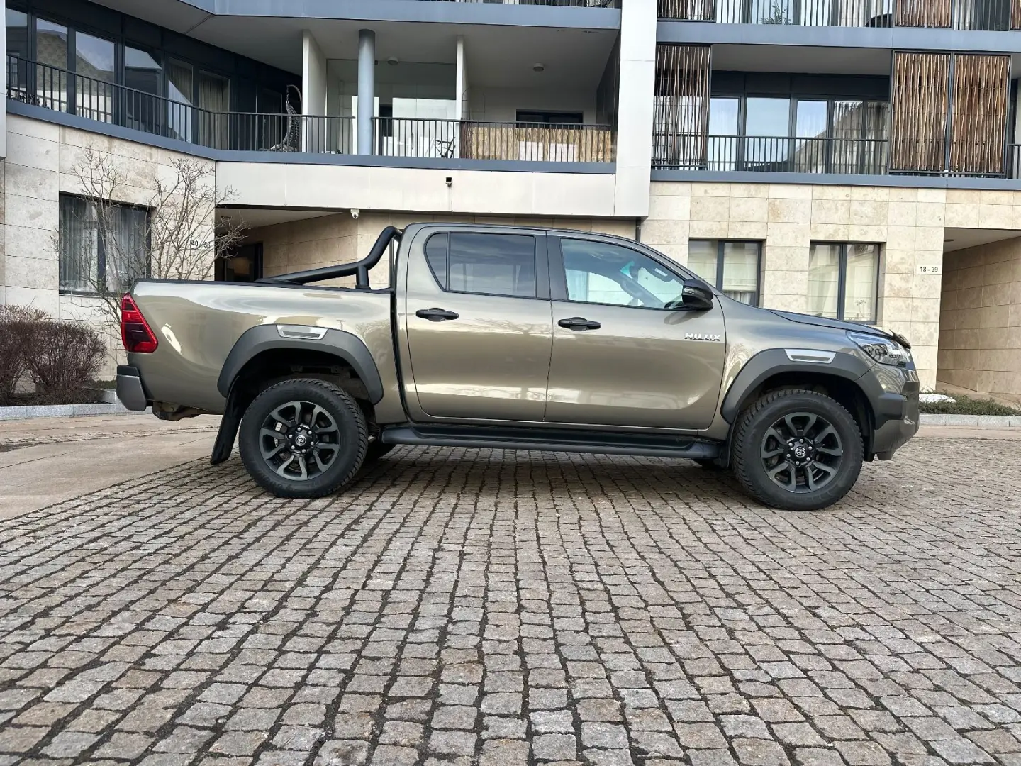 Hilux 2.8 D-4D 4Wd Invincible JBL  ACC