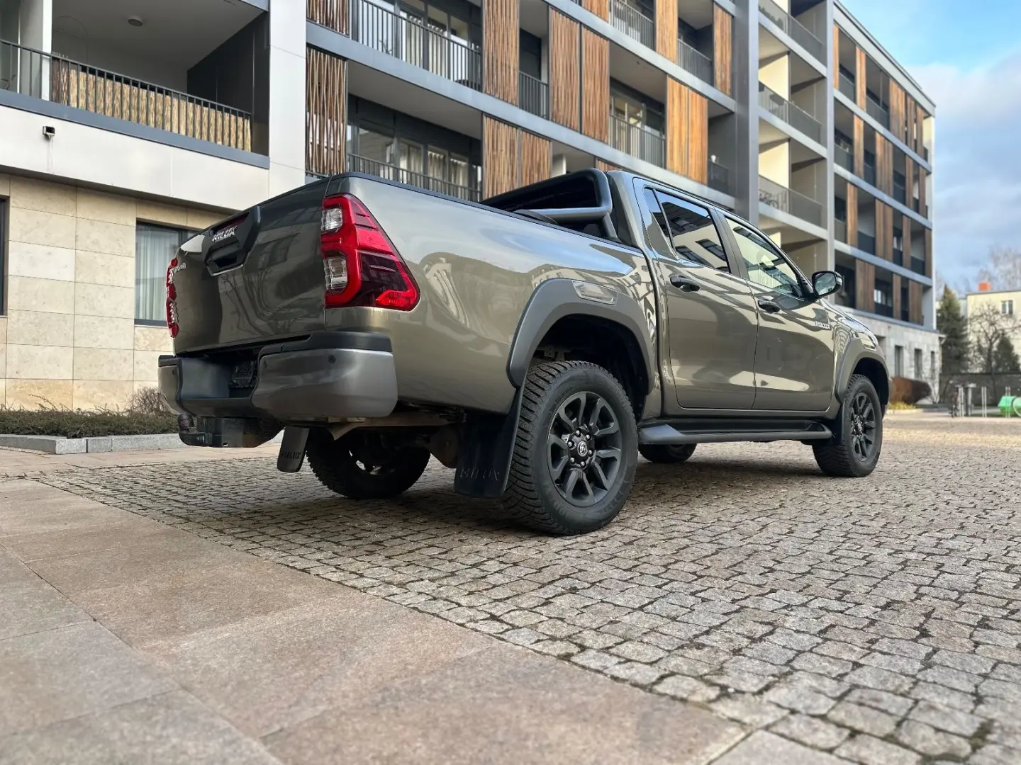 Hilux 2.8 D-4D 4Wd Invincible JBL  ACC