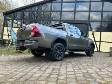 Hilux 2.8 D-4D 4Wd Invincible JBL  ACC