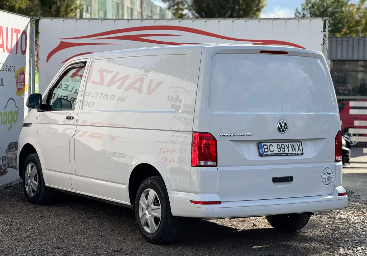 VOLKSWAGEN TRANSPORTER