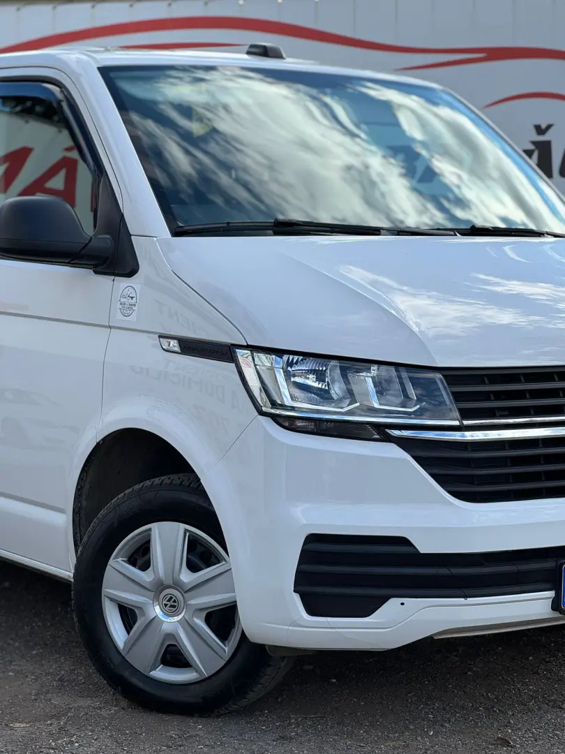 VOLKSWAGEN TRANSPORTER
