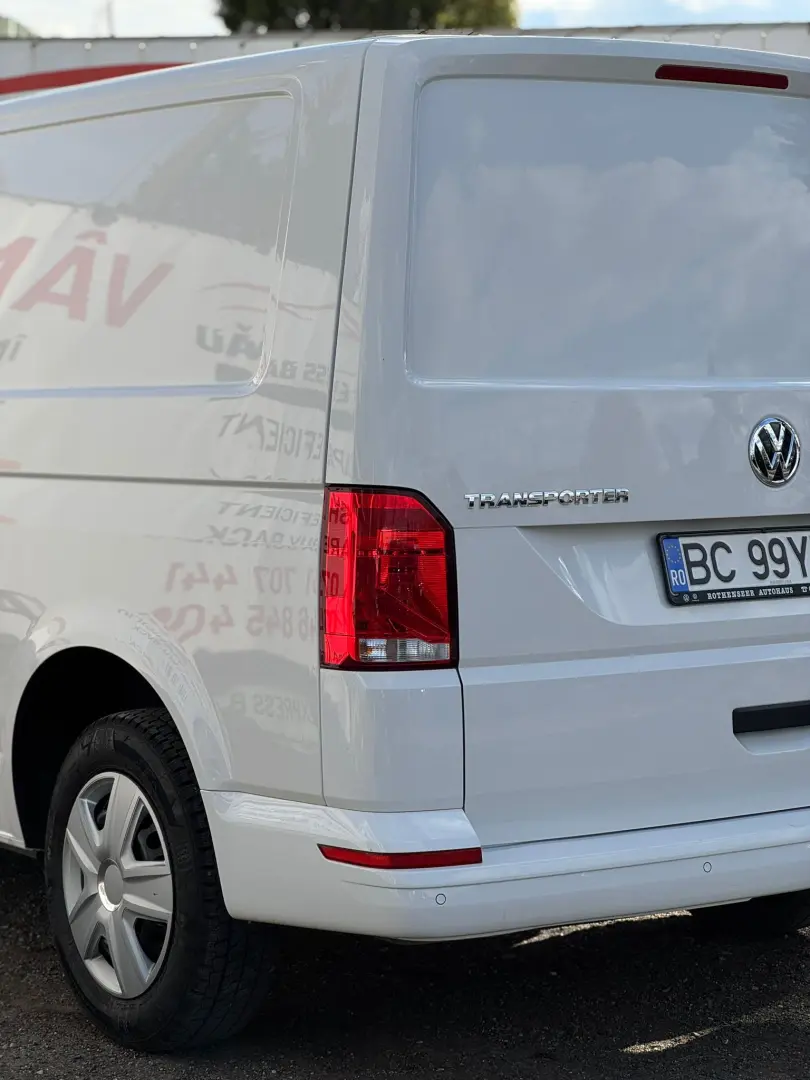 VOLKSWAGEN TRANSPORTER