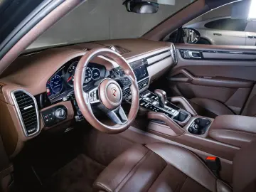 Cayenne Coupé Platinum Edition