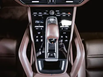 Cayenne Coupé Platinum Edition