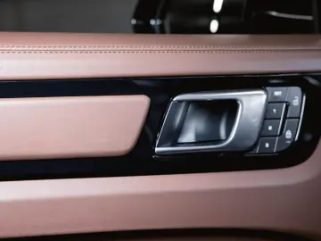 Cayenne Coupé Platinum Edition