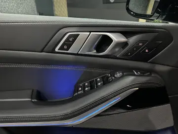 X5 30d xDrive M Sport Pro  SkyLounge  Soft-Close