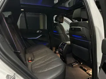X5 30d xDrive M Sport Pro  SkyLounge  Soft-Close