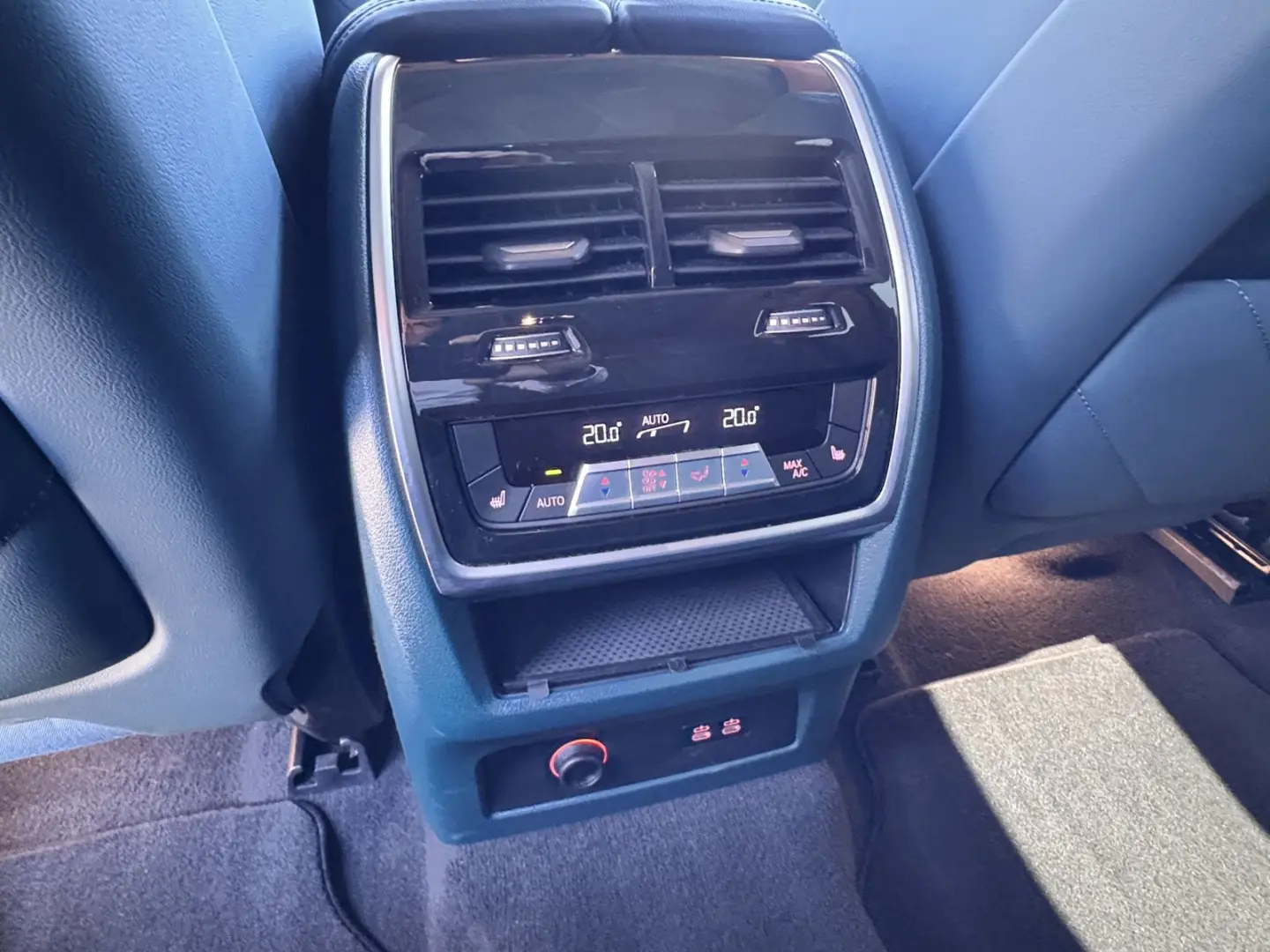 XM Gestiksteuerung M Drivers P. HK HiFi DAB AHK