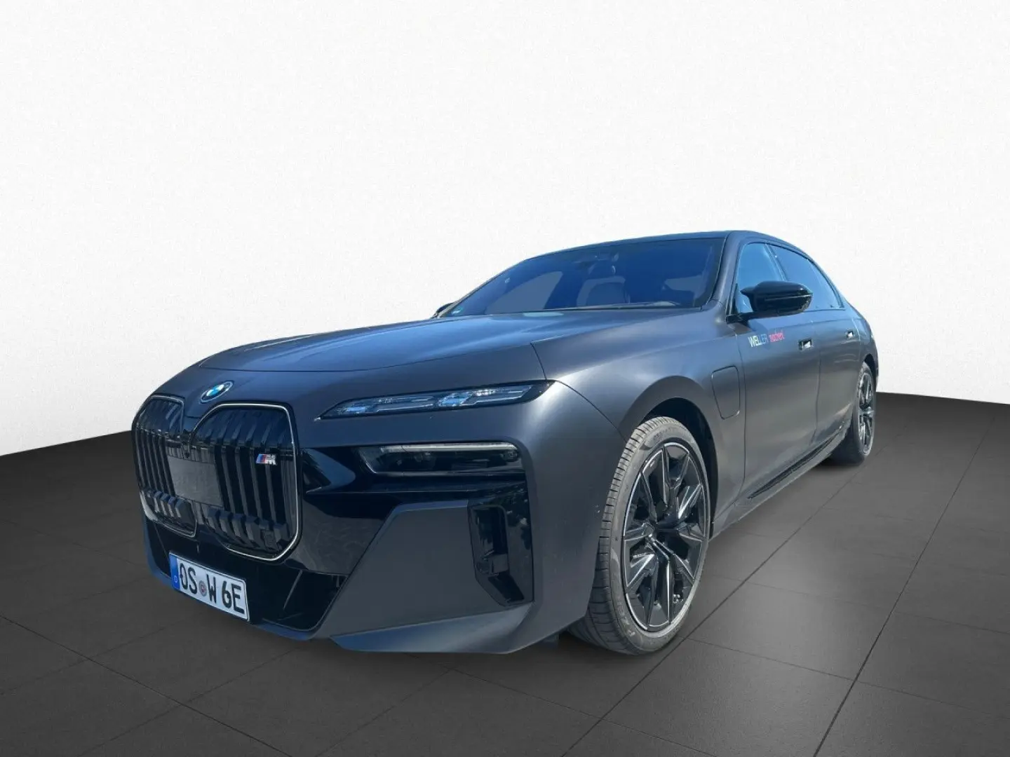 M760e xDrive Limousine 21'' B&W Iconic Glow Navi