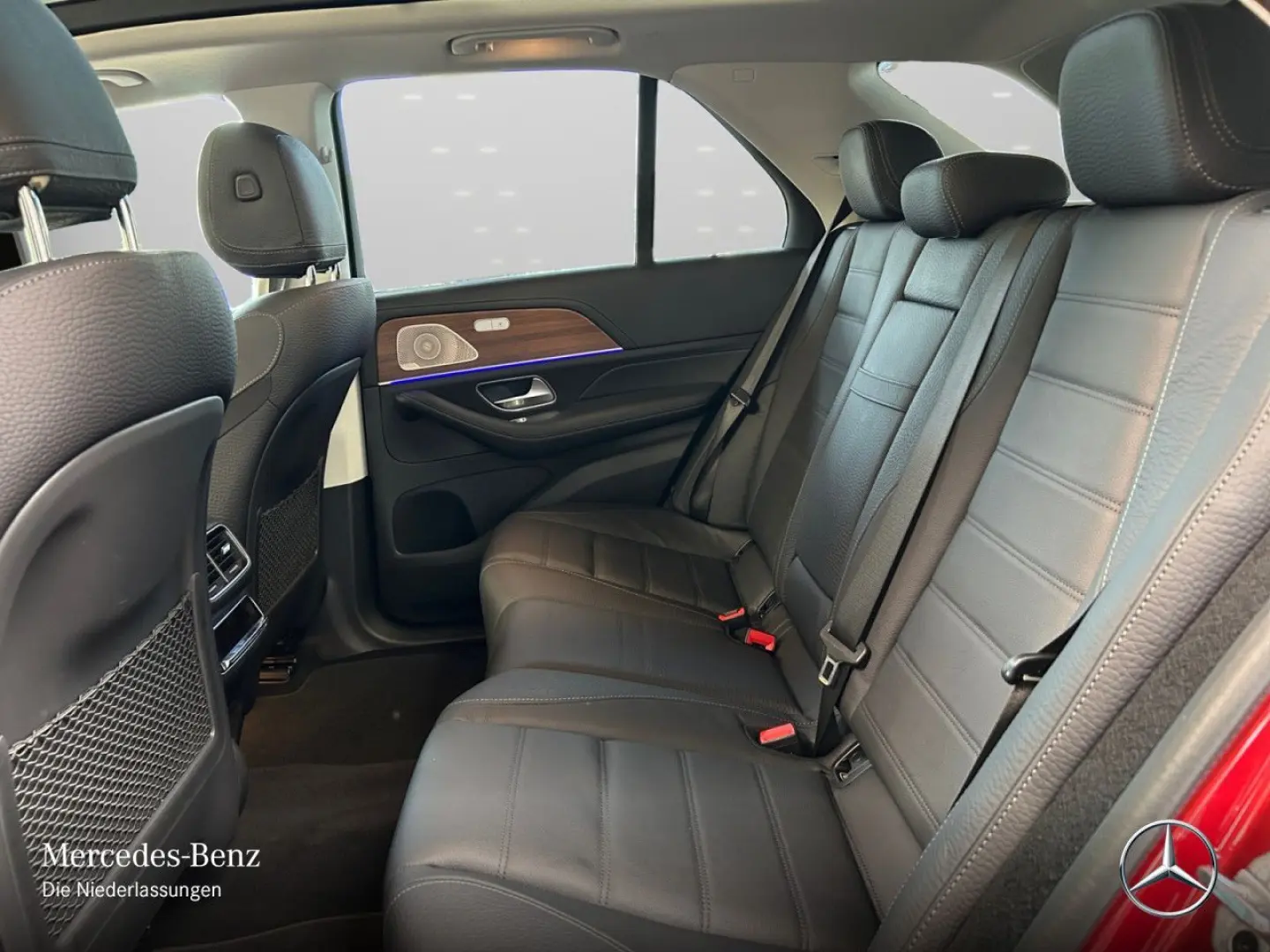 Mercedes-Benz GLE 400e 4M AMG Premium Burmester  22