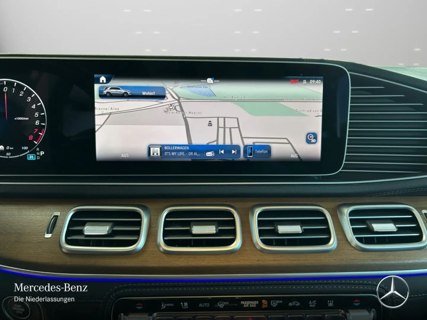 Mercedes-Benz GLE 400e 4M AMG Premium Burmester  22