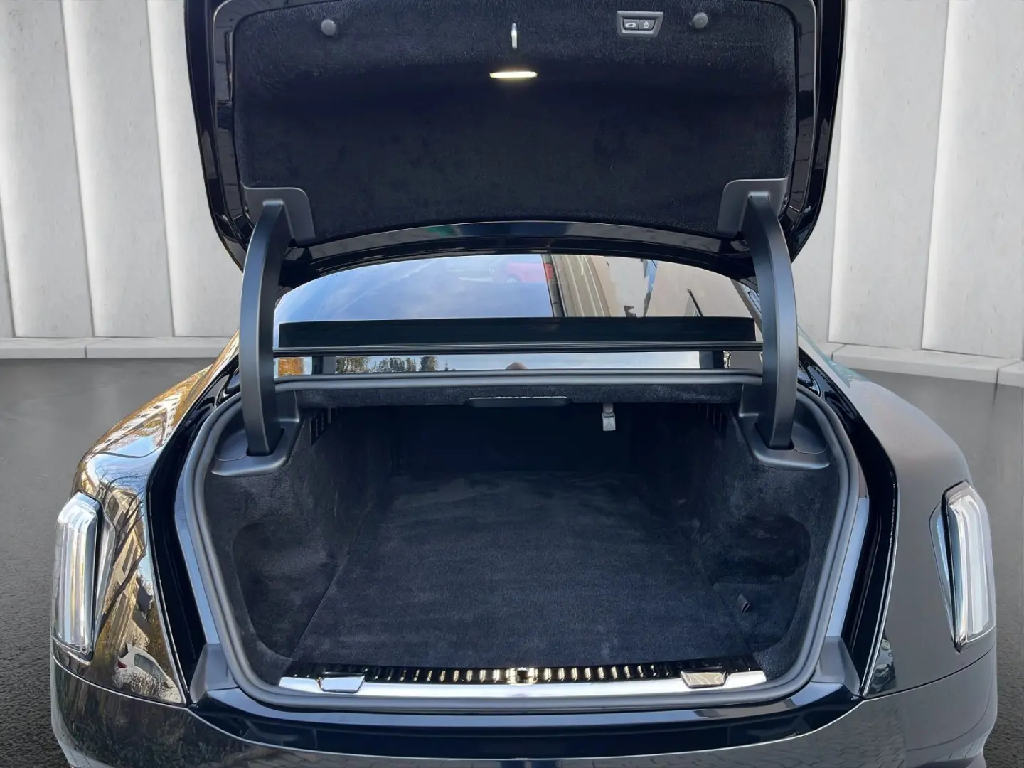 Spectre Bespoke Audio Shooting Star 23  Massage