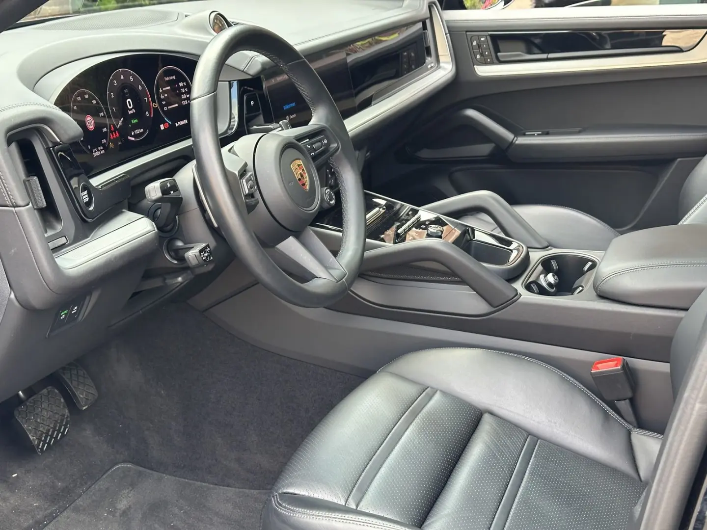 Cayenne E-Hybrid Coupe BOSE 21 EXCLUSIVE SPORT-C