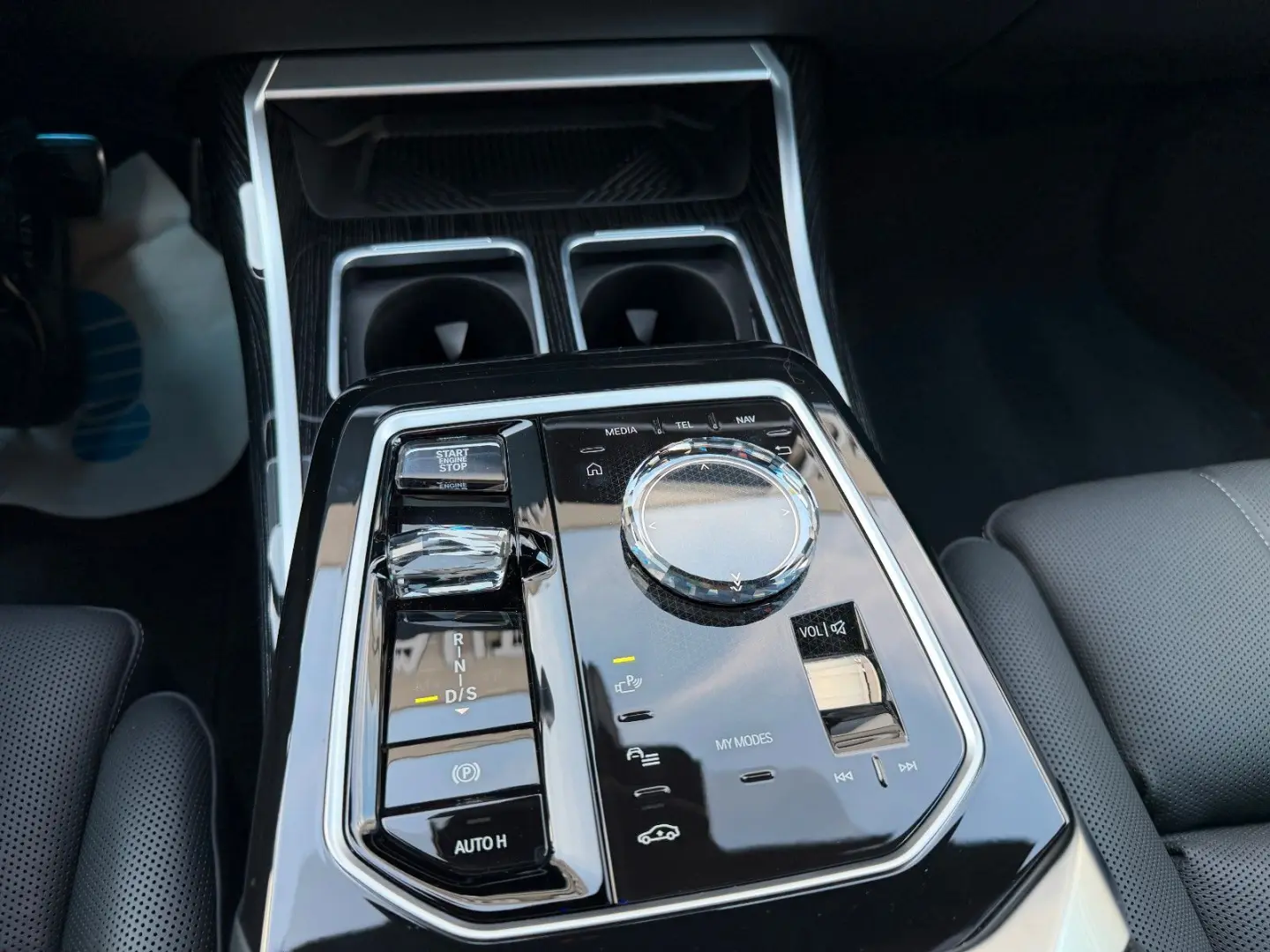 750 e xDrive M Sport Pro Fond Enter UPE180.000€