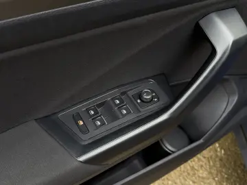 VW T-Roc Senzori Încălzire Lane Assist ACC - Garanție