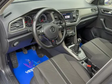 VW T-Roc Senzori Încălzire Lane Assist ACC - Garanție