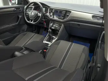 VW T-Roc Senzori Încălzire Lane Assist ACC - Garanție
