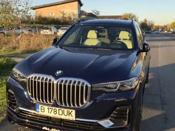 BMW X7 M50