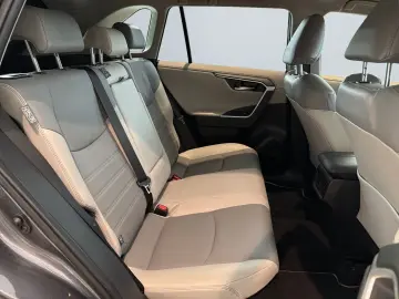 RAV 4 2.5 Hybrid Lounge 4x4  360 Navi LED JBL Ga