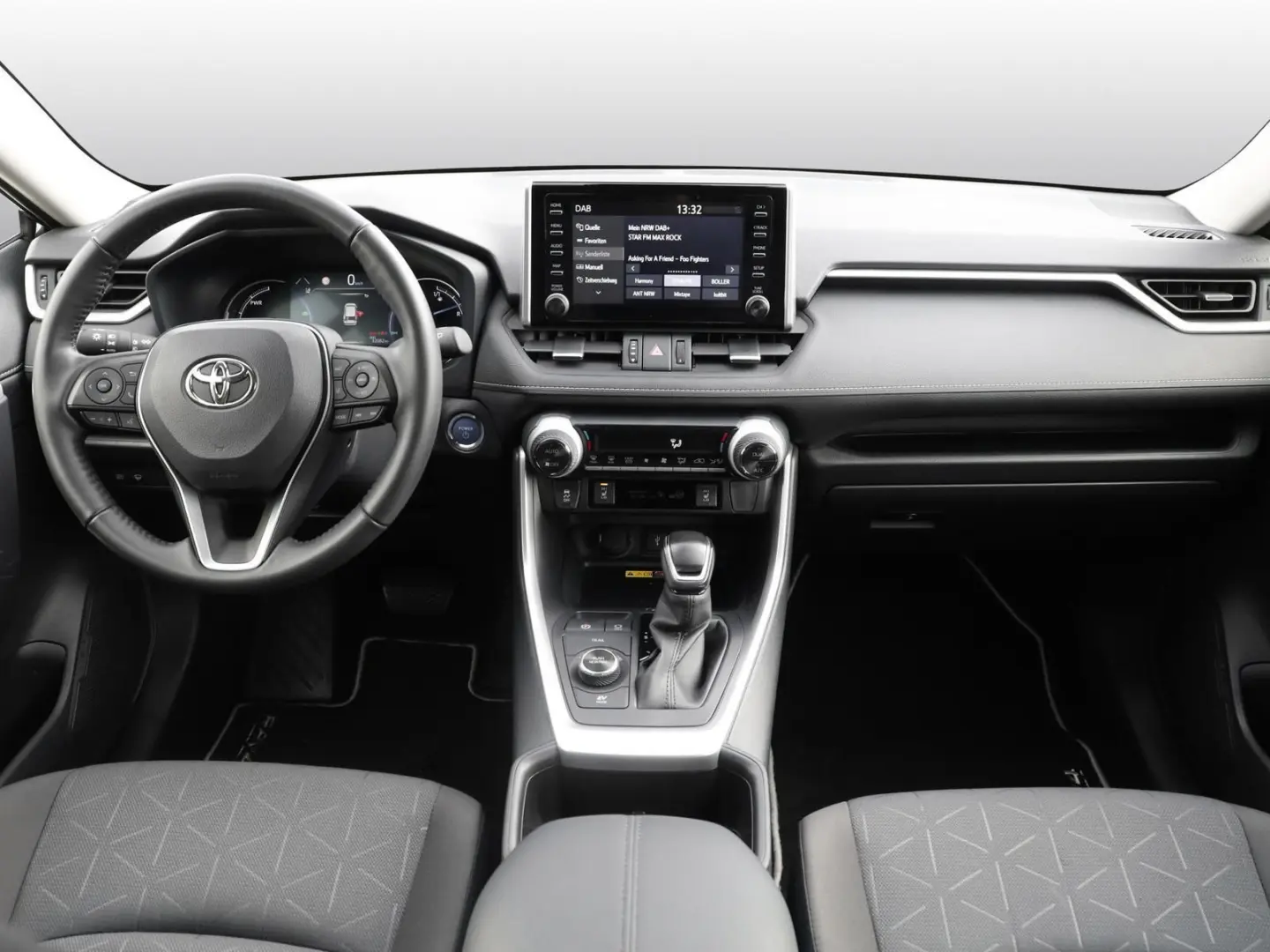 RAV 4 2.5 Hybrid 4x4 Team D SHZ PDC KLIMA