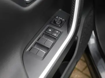 RAV 4 2.5 Hybrid 4x4 Team D SHZ PDC KLIMA