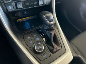 RAV 4 Plug-in-Hybrid Technik-Paket  HUD CAM 4xSH