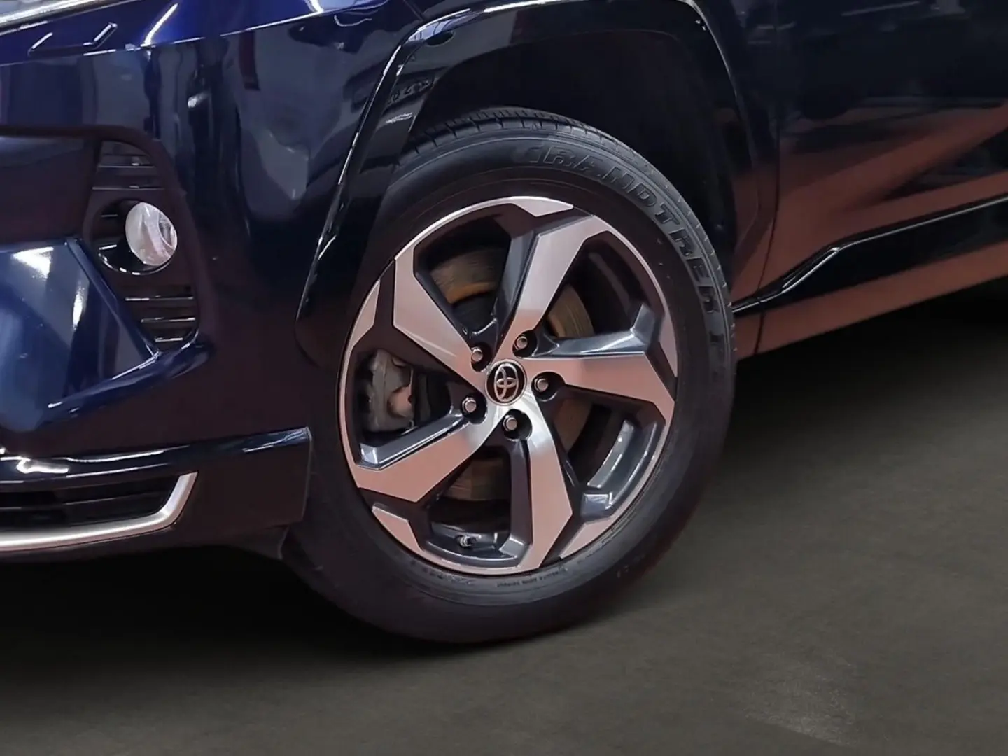 RAV4 Plug-in Hybrid 4x4 Technik Paket