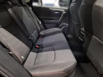 RAV4 Plug-in Hybrid 4x4 Technik Paket