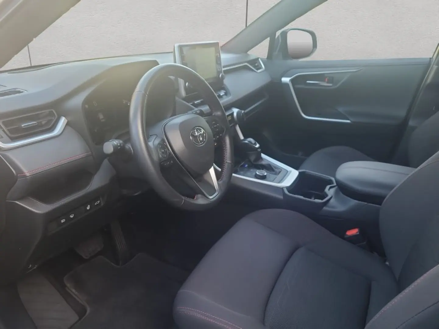 RAV 4 Plug-in-Hybrid Technik-Paket Head UP