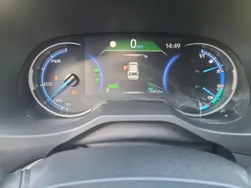 RAV 4 Plug-in-Hybrid Technik-Paket Head UP