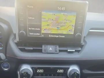 RAV 4 Plug-in-Hybrid Technik-Paket Head UP