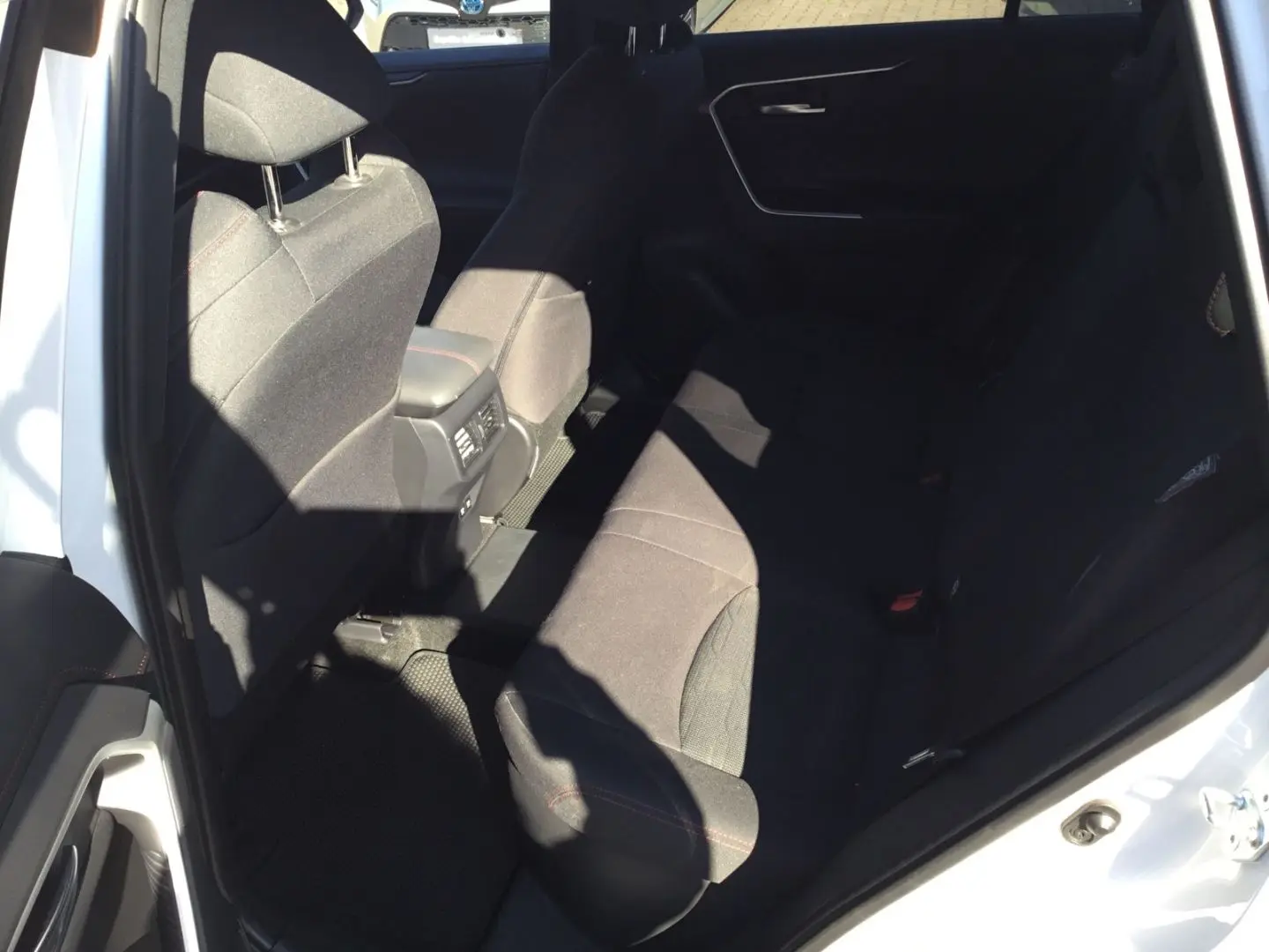 RAV 4 2.5 Plug-in Hybrid 4x4 SEGEBERG Kamera SHZ