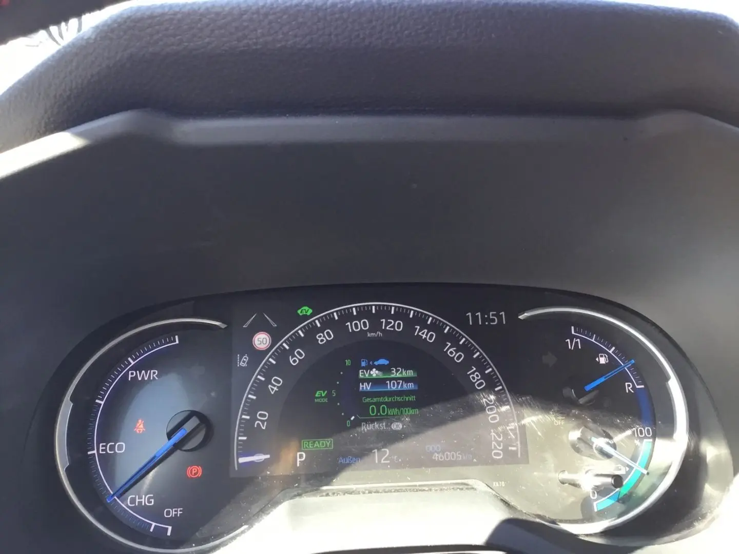 RAV 4 2.5 Plug-in Hybrid 4x4 SEGEBERG Kamera SHZ