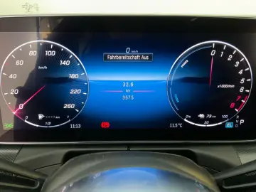 C 300 e 4M AVANTGARDE Pano Sound Lenkradheiz