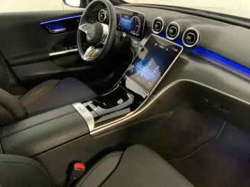 C 300 e 4M AVANTGARDE Pano Sound Lenkradheiz