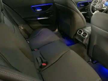 C 300 e 4M AVANTGARDE Pano Sound Lenkradheiz