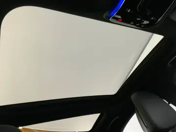 C 300 e 4M AVANTGARDE Pano Sound Lenkradheiz