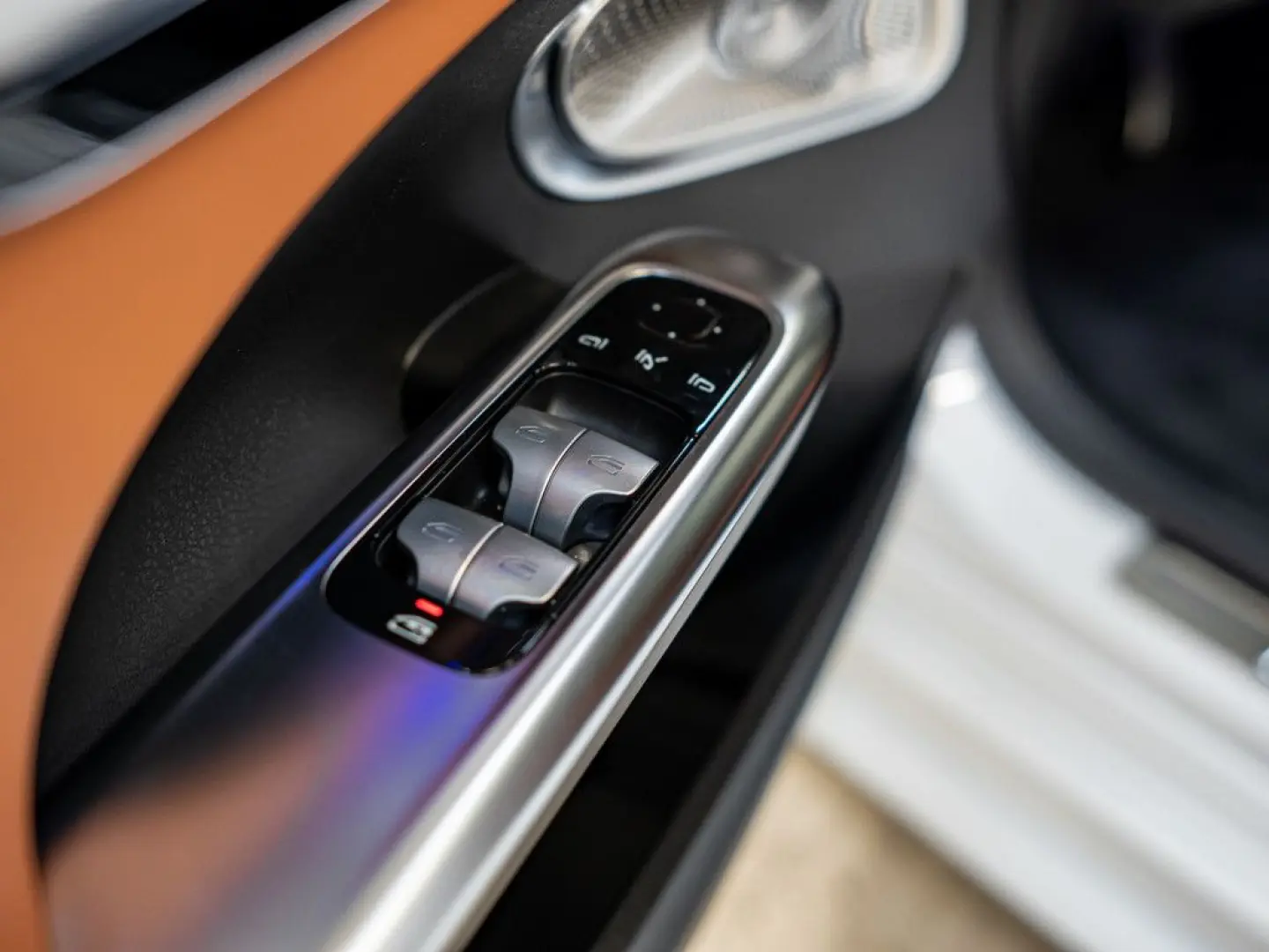 C 300 e 4M AMG Sport Distr. LED Pano HUD Navi SH