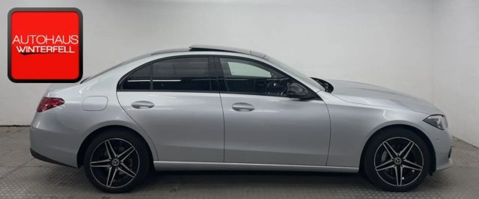 C 300 e AMG 18Z NIGHT PANO 360 MEMORY SITZKLIMA