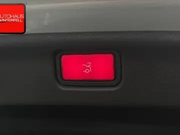 C 300 e AMG 18Z NIGHT PANO 360 MEMORY SITZKLIMA