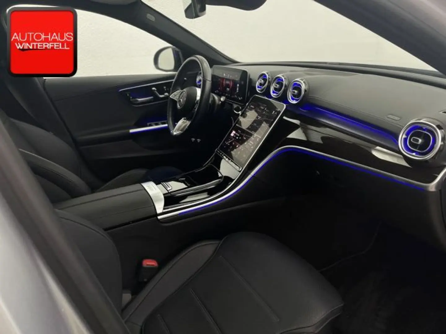 C 300 e AMG 18Z NIGHT PANO 360 MEMORY SITZKLIMA