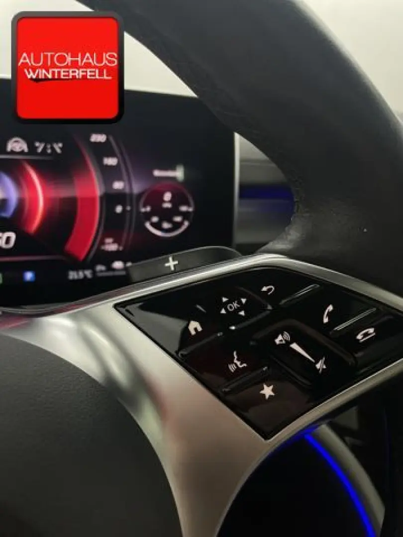 C 300 e AMG 18Z NIGHT PANO 360 MEMORY SITZKLIMA