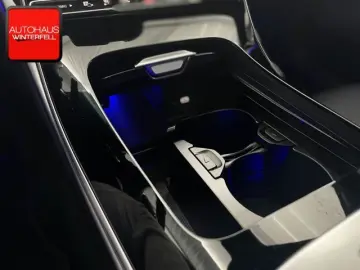 C 300 e AMG 18Z NIGHT PANO 360 MEMORY SITZKLIMA