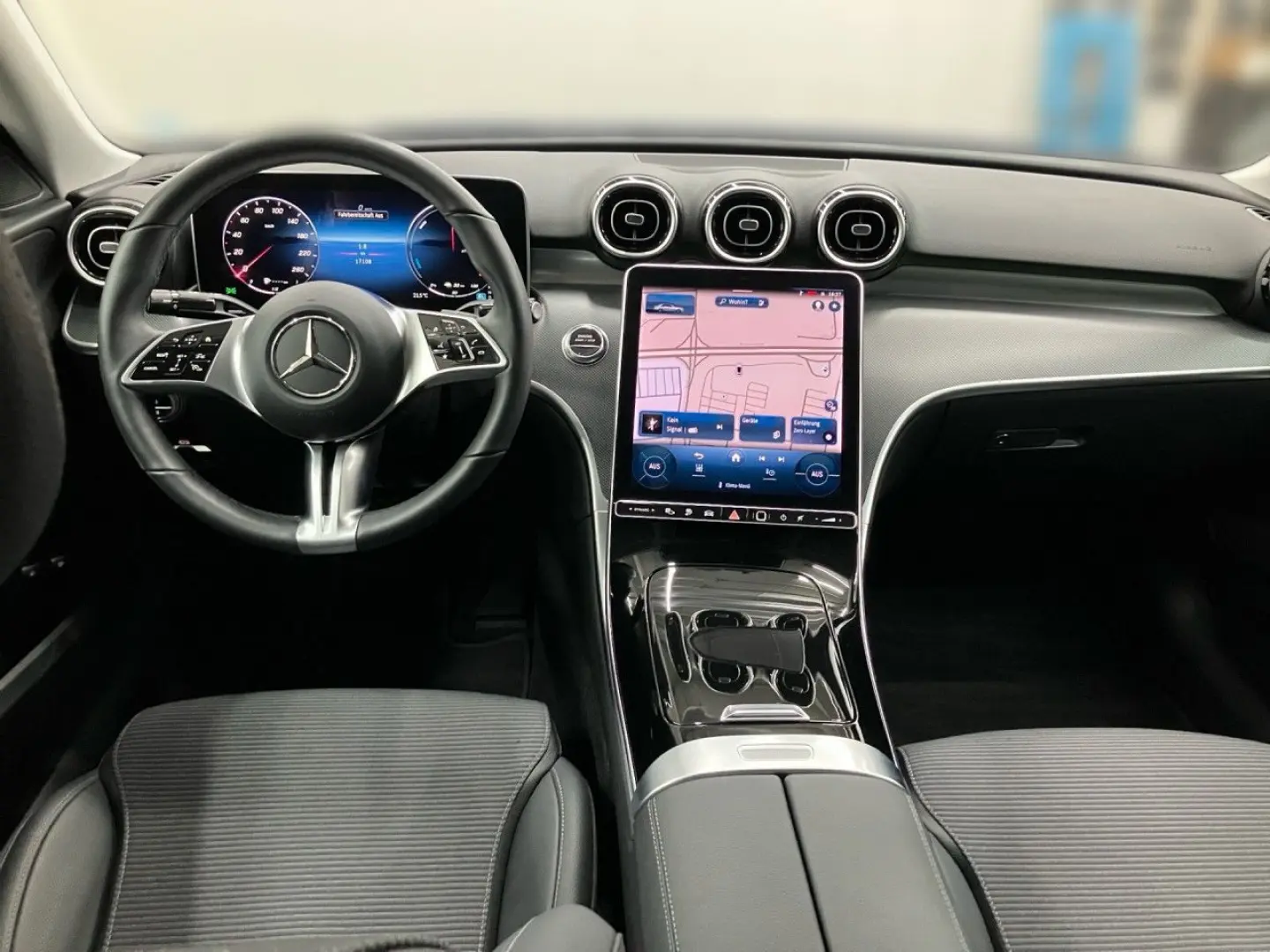 C 300 e Avantgarde KAMERA TOTWINKEL DAB AMBIENTE