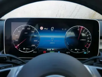 C 300 e    AVANTGARDE SPUR KAMERA PDC SHZ MEMO