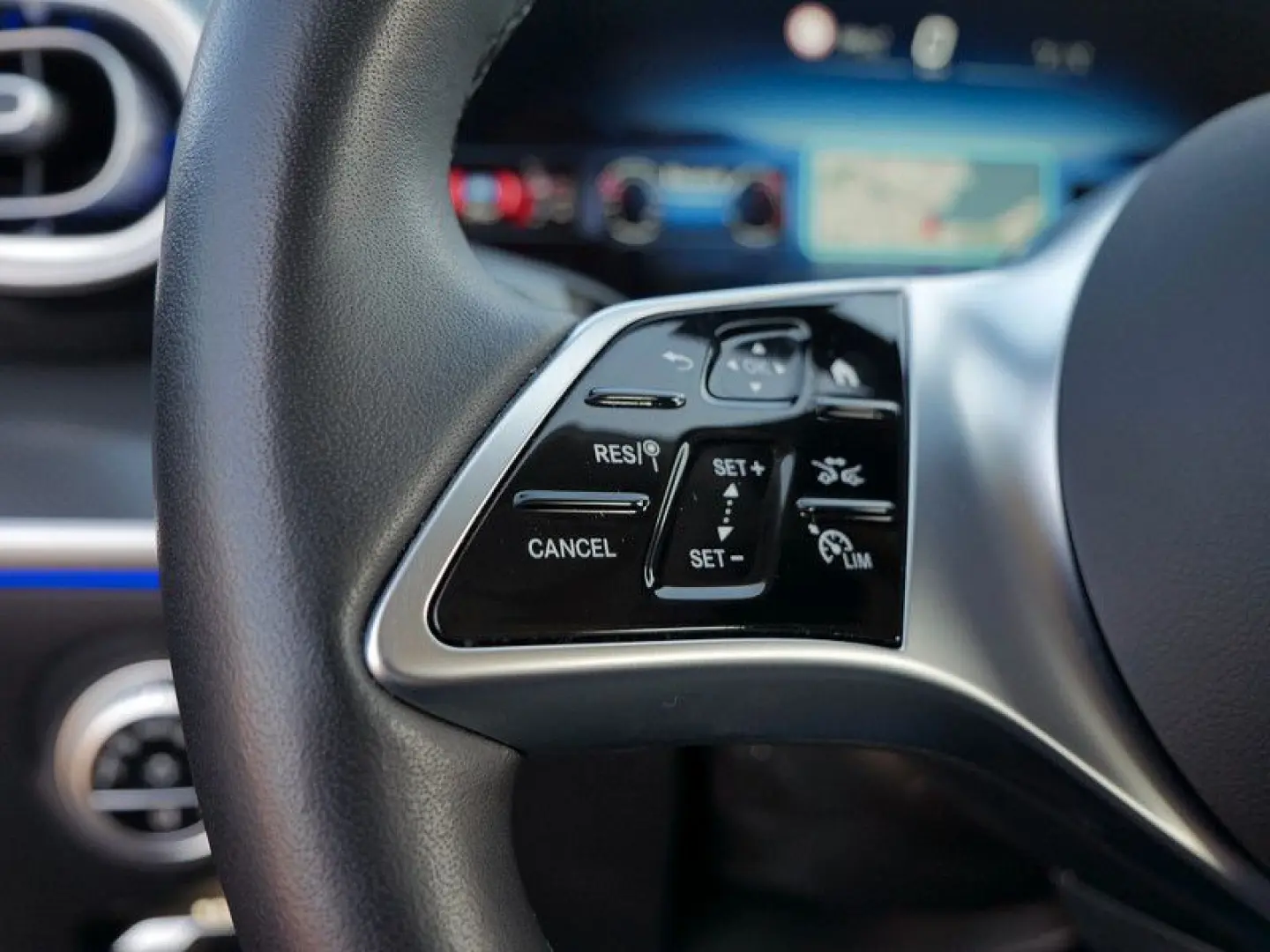 C 300 e    AVANTGARDE SPUR KAMERA PDC SHZ MEMO